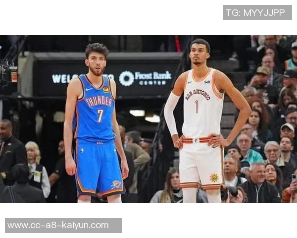 文班谈与霍姆格伦的关系强调两人风格不同不具可比性